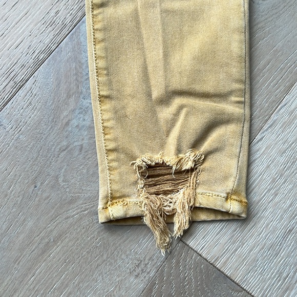 Cute ankle jeans! - Picture 5 of 8